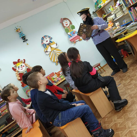 Каникулы с пользой: посещение библиотеки