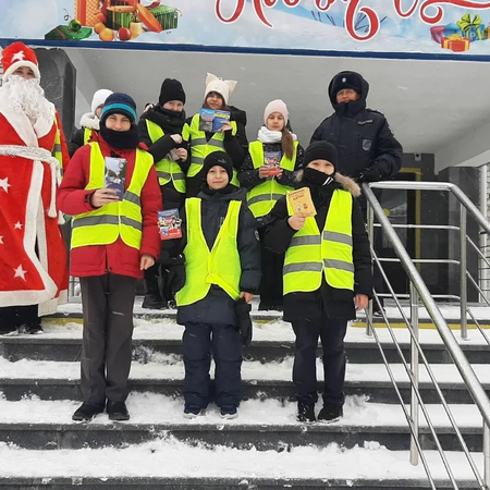Новогодний патруль дорожной безопасности отряда ЮИД ЮВЕНТА