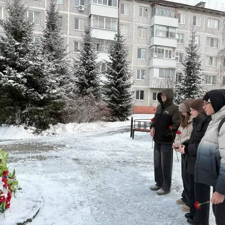 Участие в городской патриотической акции, приуроченной к Дню Героев Отечества