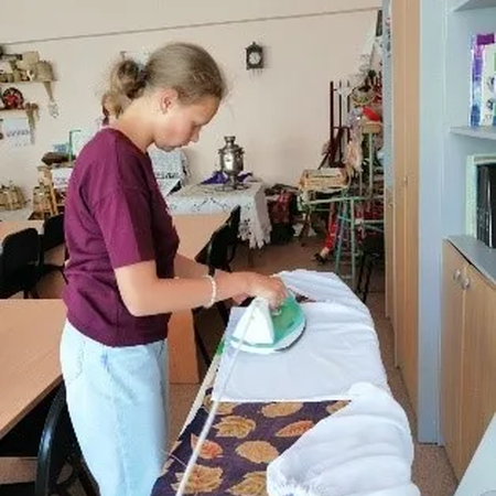 Помощь в работе музея "Русский дом"