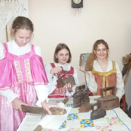 О выставке "Утюги за утюгами"