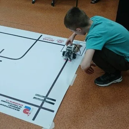 Участие в образовательной сессии по робототехнике