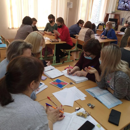 Занятие школы « Самых классных классных»