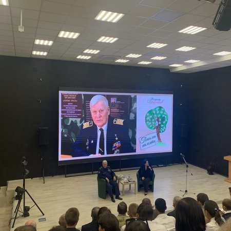 Встреча с героем России В.И.Шарпатовым