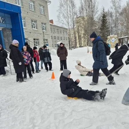"Зимние забавы" среди учащихся 6 и 7 классов