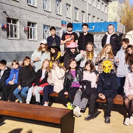 Необычные уроки на уличной сцене