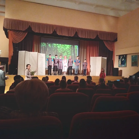 3 место в городском фестивале школьных спектаклей "Премьера"