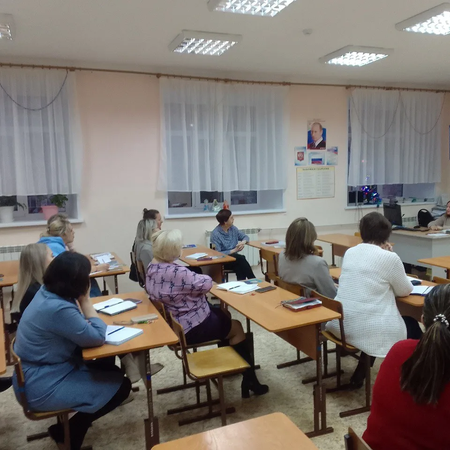 Предновогоднее заседание Школы самых классных классных