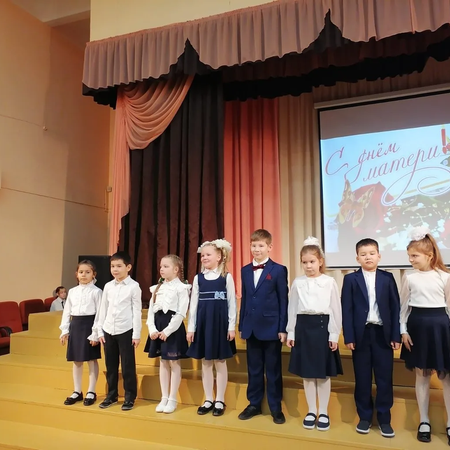 День матери в школе