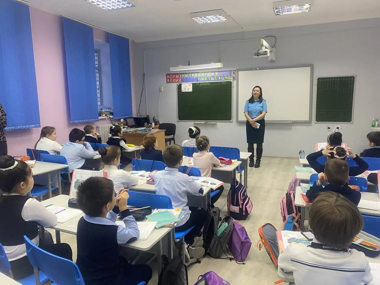 В преддверии Нового года в школе  прошла особенная встреча